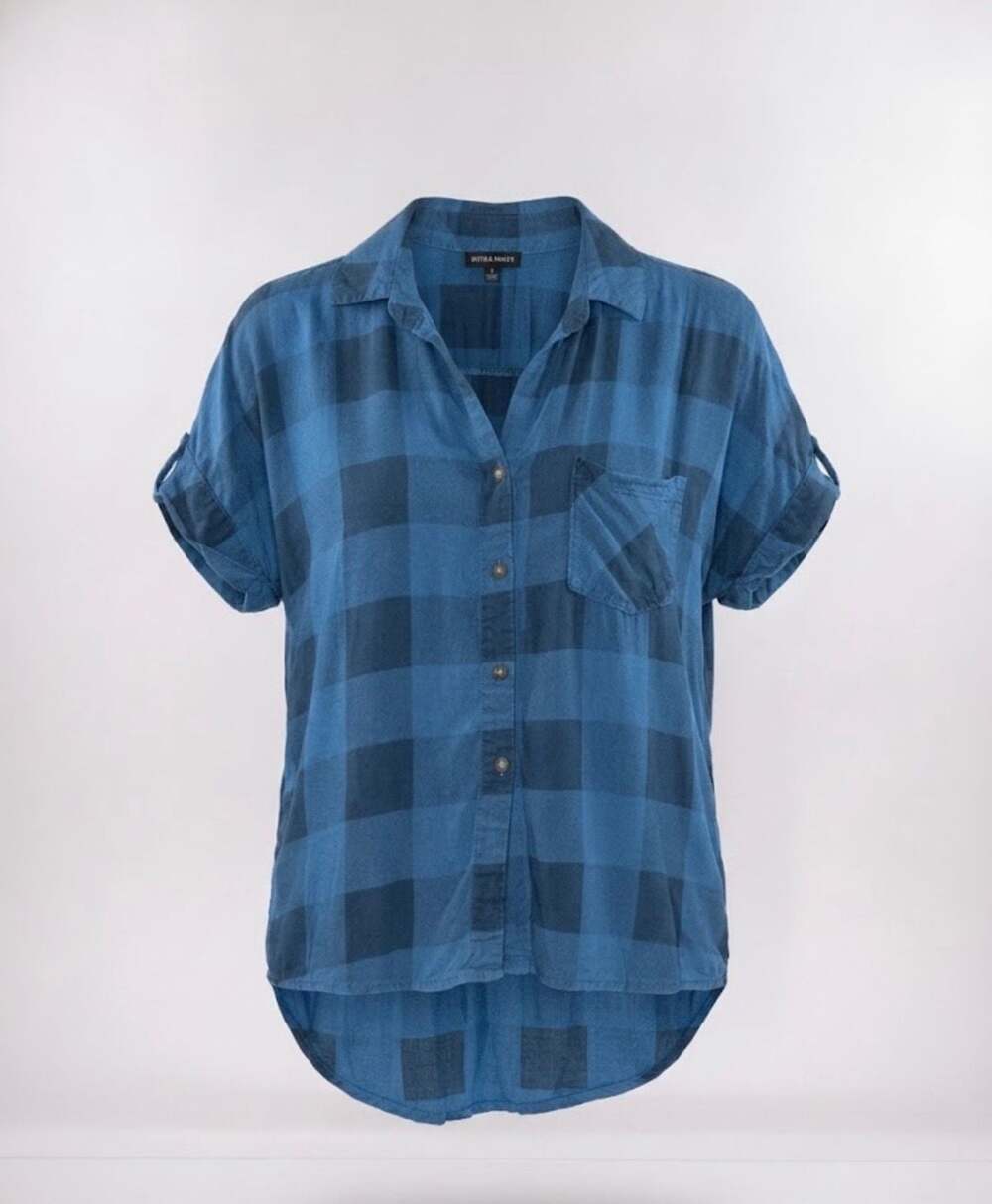 Style Envy Blue Plaid Short Sleeve Button Up Shirt Small